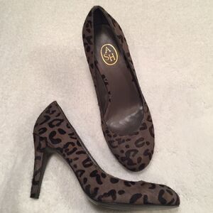 ASH  CALF HAIR  CHLOE PUMP
